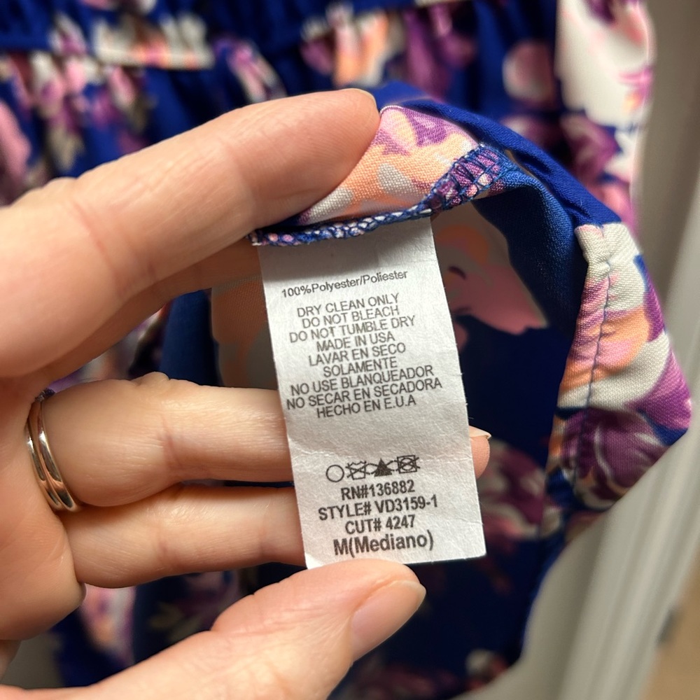 NWOT Floral Dress - Size M - Picture 4 of 5
